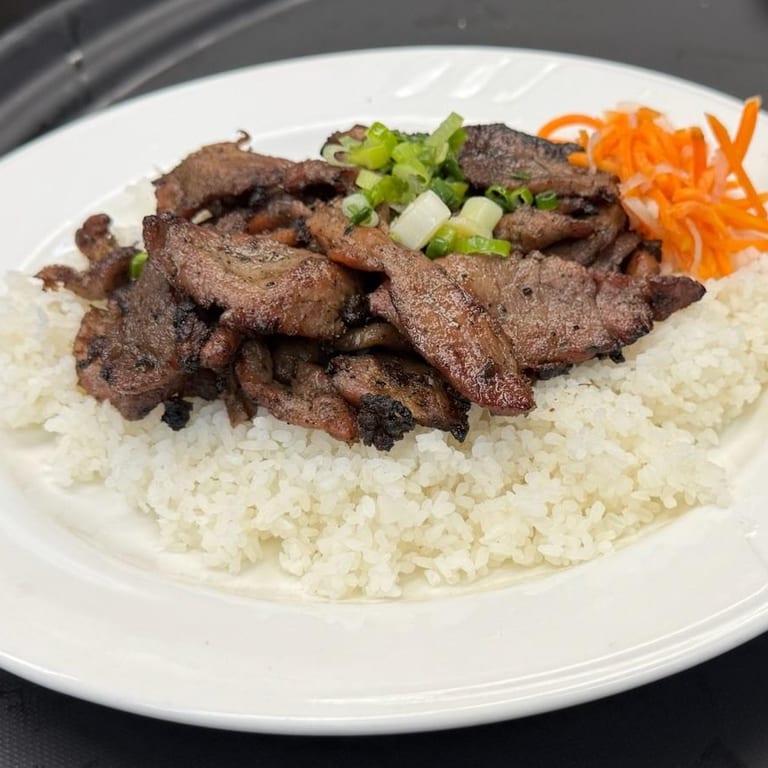 Delicious Broken Rice Dishes